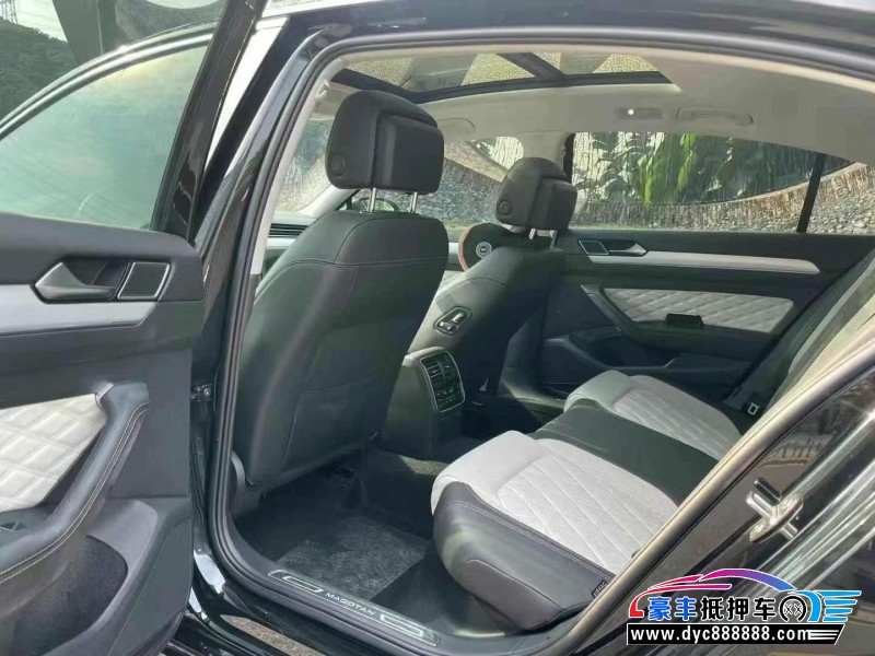 24年大众迈腾轿车抵押车出售