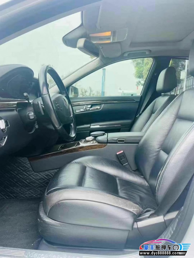 10年奔驰S轿车抵押车出售