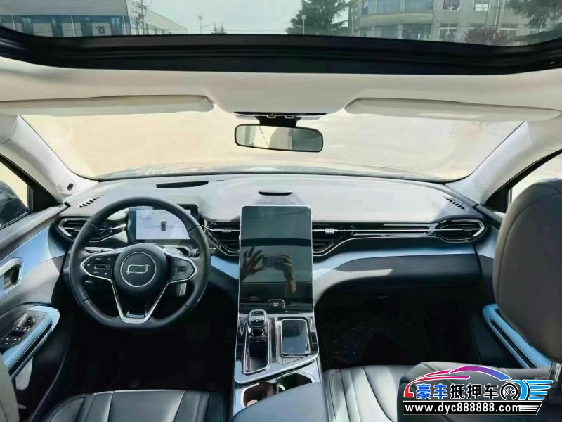 24年奔腾T90轿车抵押车出售