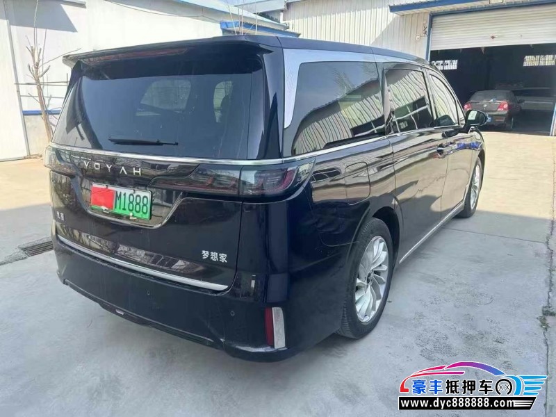 24年岚图梦想家轿车抵押车出售