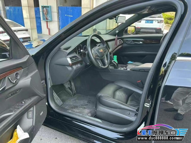 22年凯迪拉克CT6轿车抵押车出售