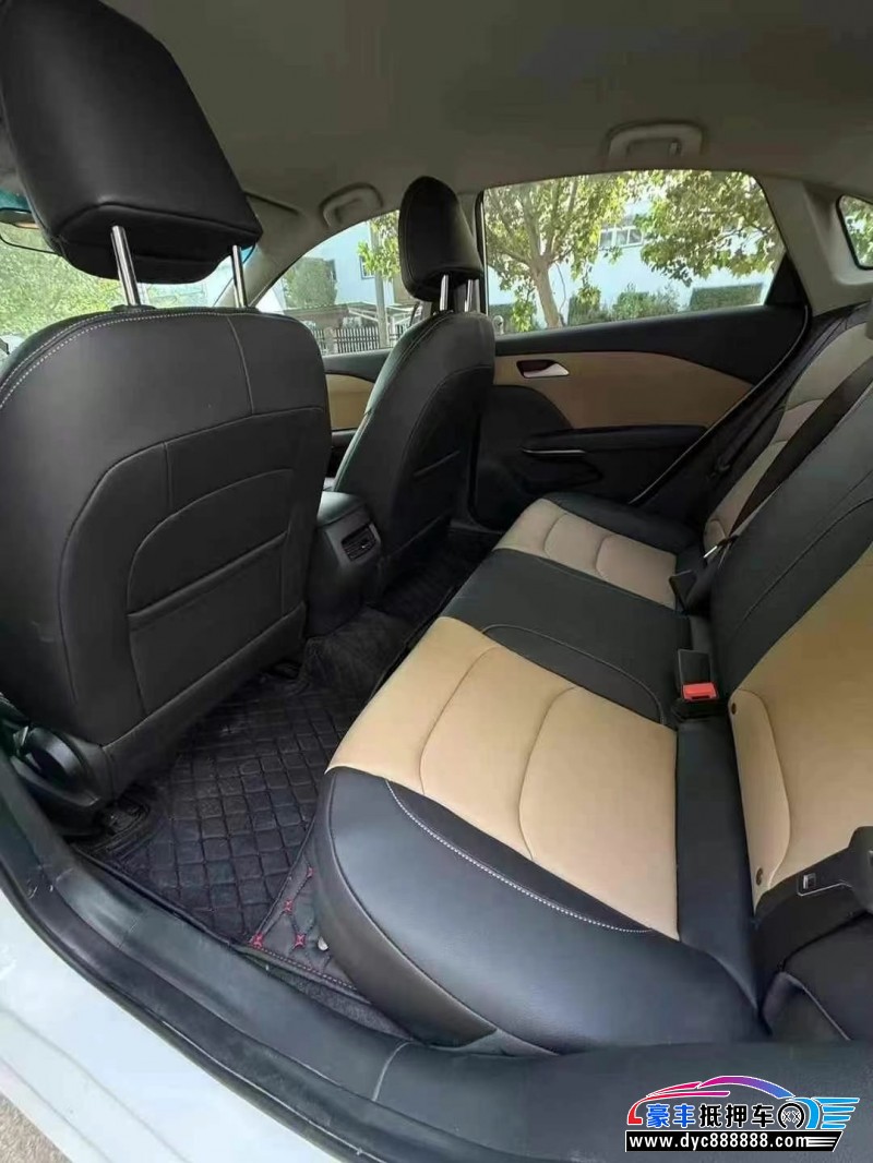 21年雪佛兰科鲁泽轿车抵押车出售