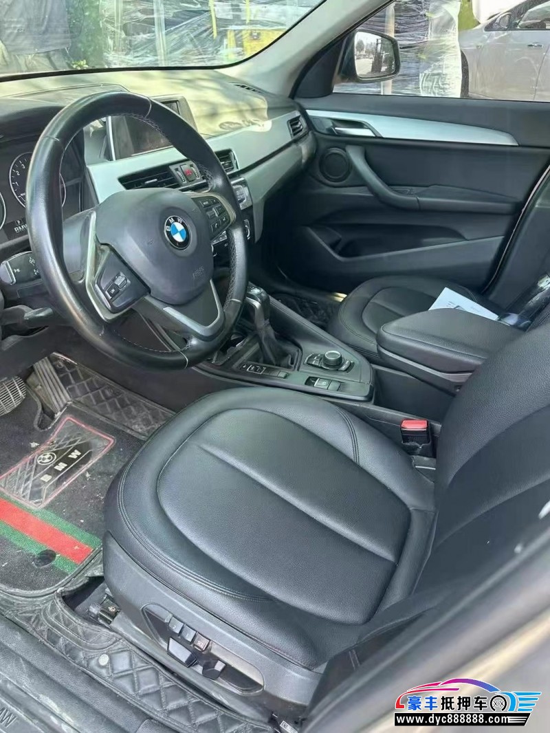 17年宝马X1轿车抵押车出售