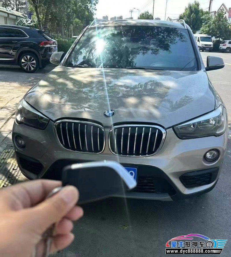 17年宝马X1轿车抵押车出售