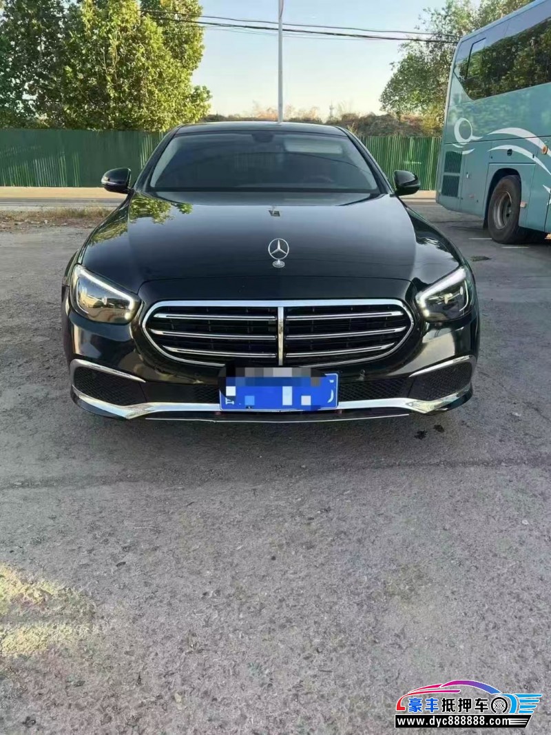 22年奔驰E轿车抵押车出售