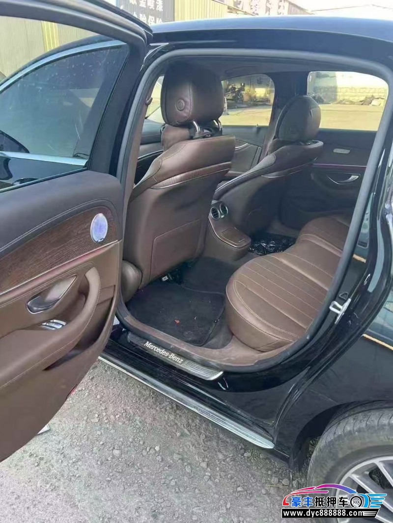 22年奔驰E轿车抵押车出售