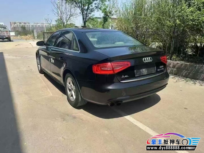 13年奥迪A4轿车抵押车出售