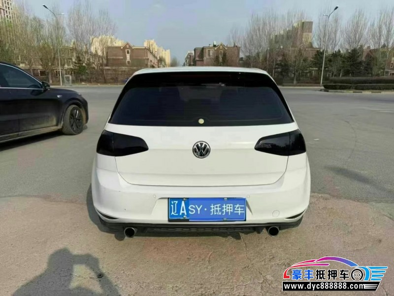 16年大众高尔夫SUV抵押车出售