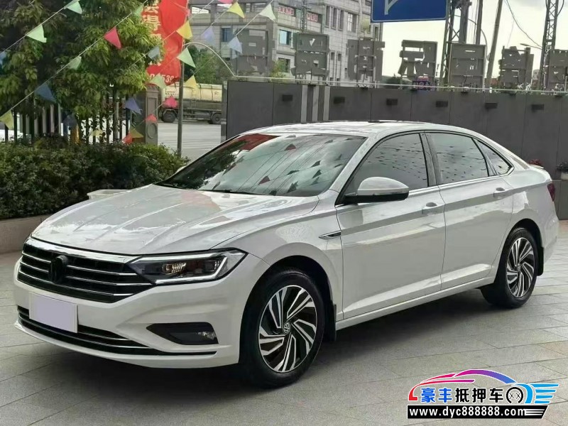 22年大众速腾轿车抵押车出售