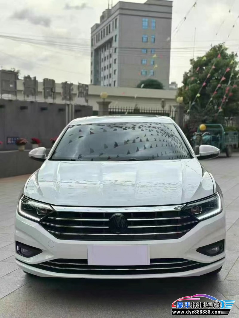 22年大众速腾轿车抵押车出售