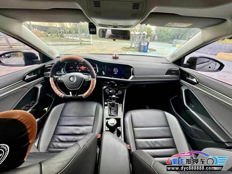 21年大众速腾轿车抵押车出售