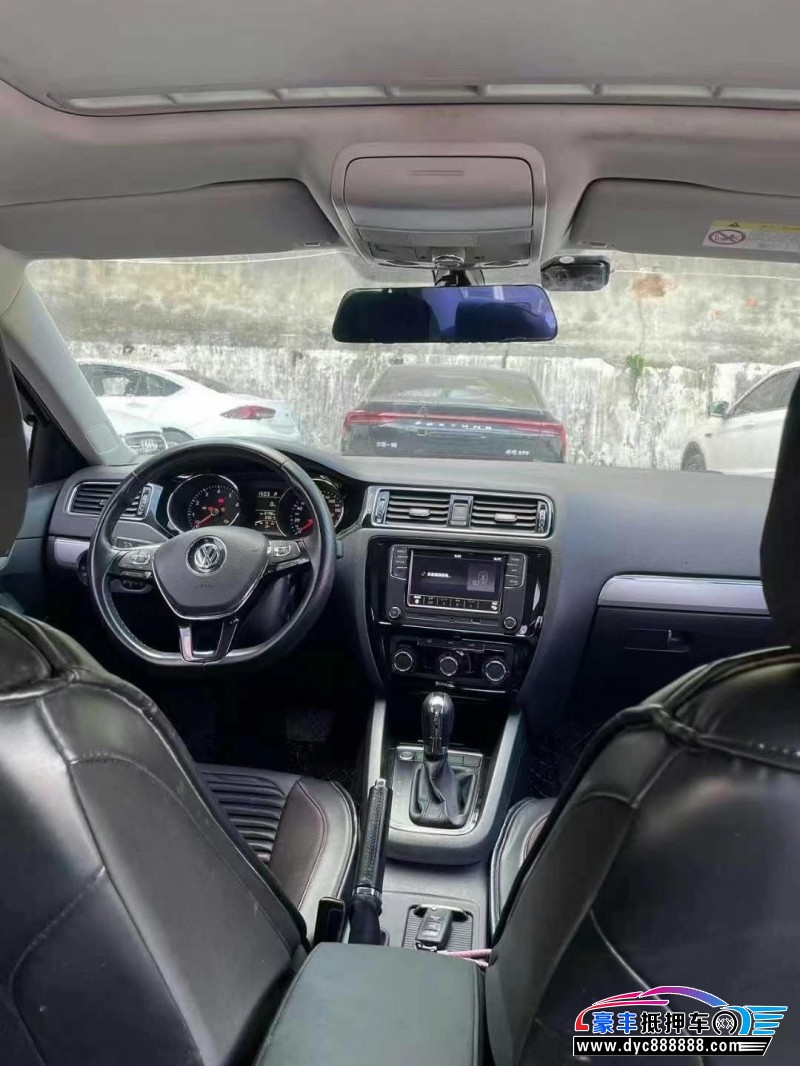 19年大众速腾轿车抵押车出售