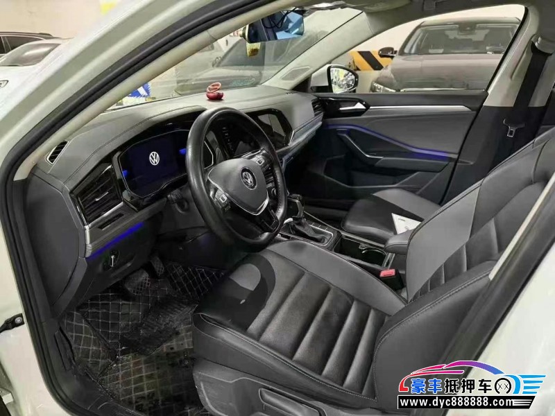 21年大众速腾轿车抵押车出售