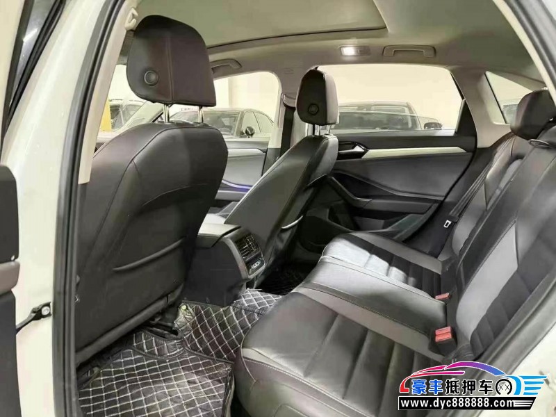 21年大众速腾轿车抵押车出售