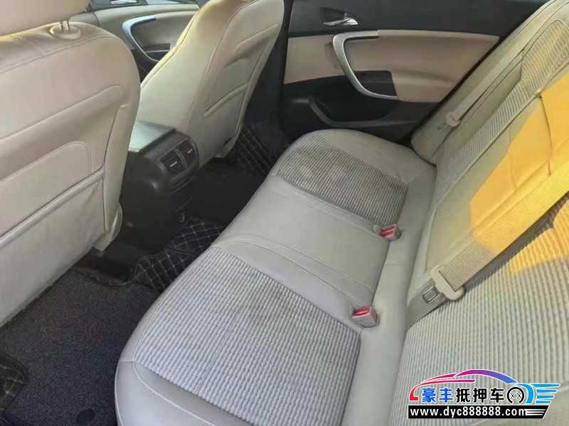 14年别克君威轿车抵押车出售