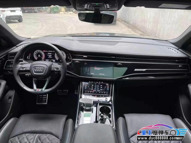 23年奥迪Q8轿车抵押车出售