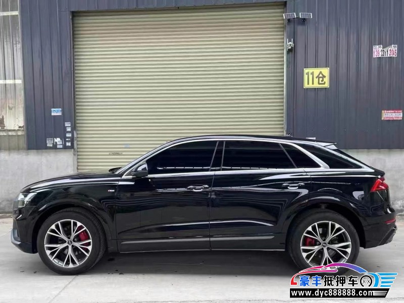 23年奥迪Q8轿车抵押车出售