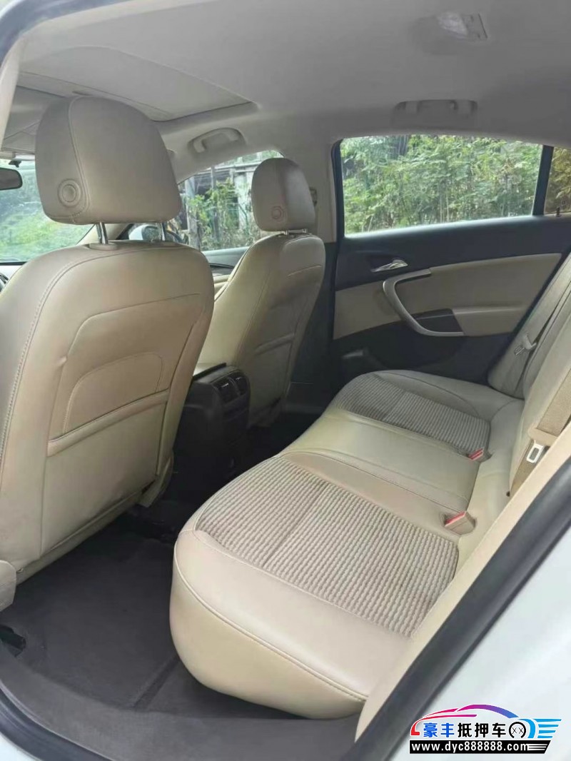 15年别克君威轿车抵押车出售