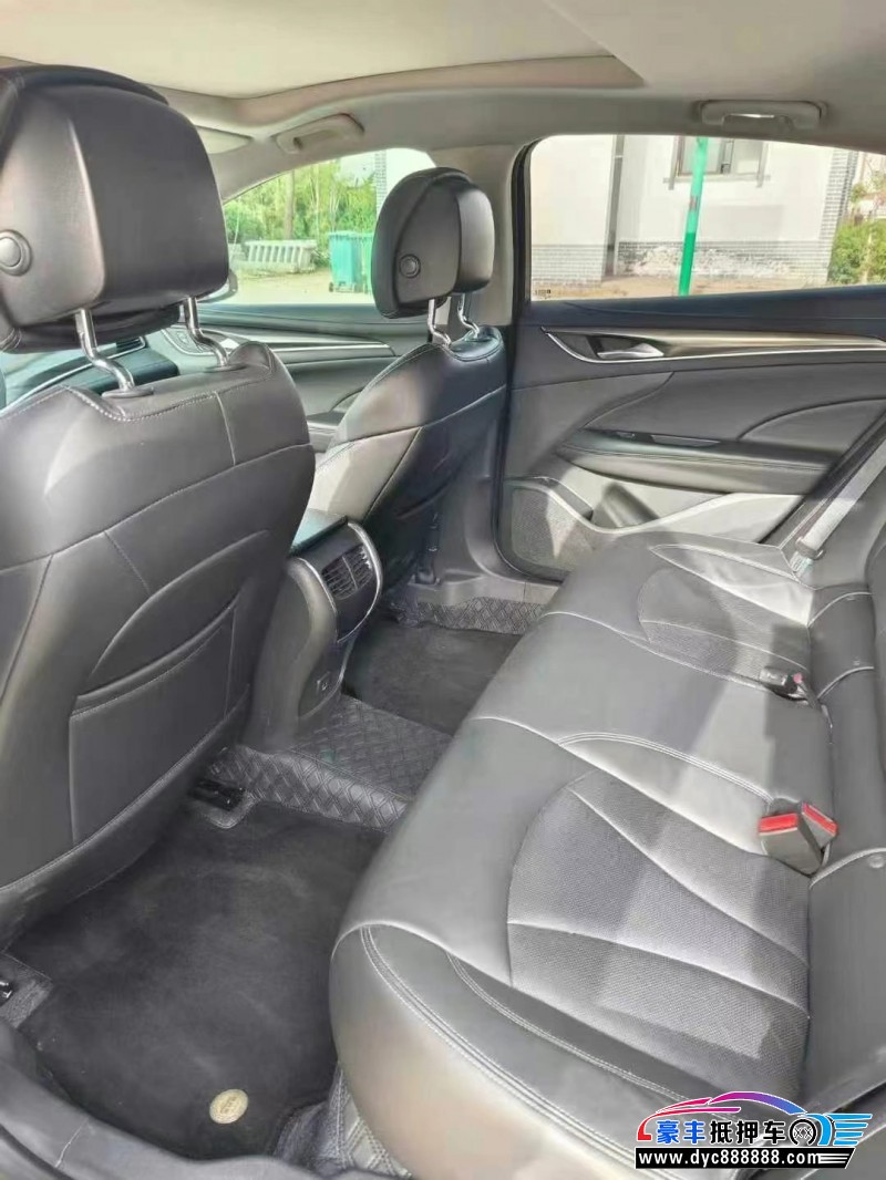 19年别克君越轿车抵押车出售