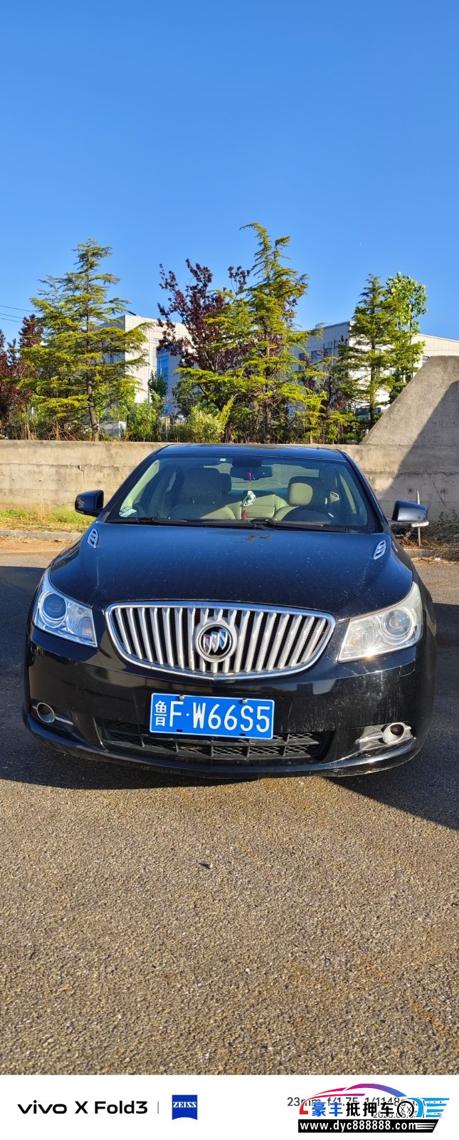 13年别克君越轿车抵押车出售