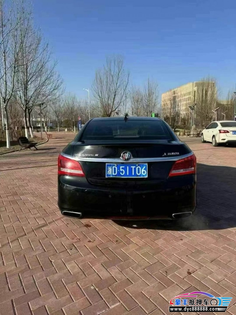 14年别克君越轿车抵押车出售