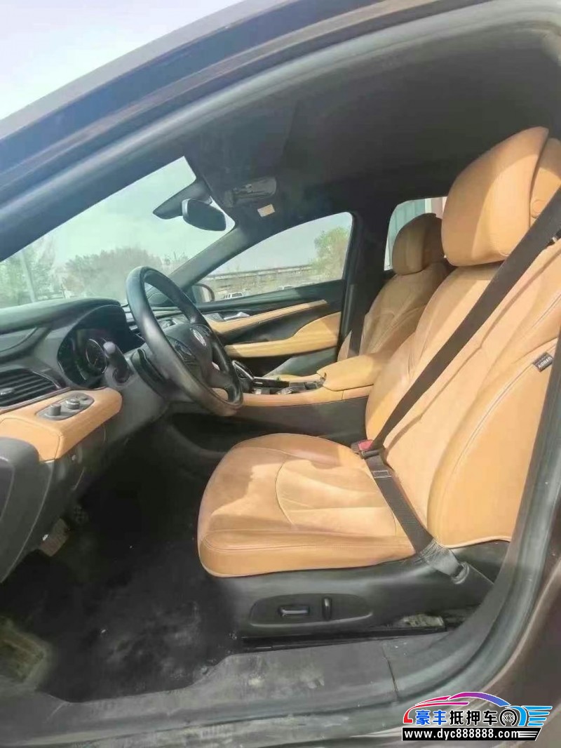 18年别克君越轿车抵押车出售