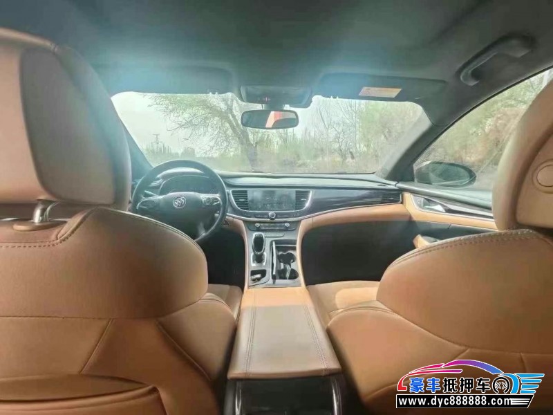 18年别克君越轿车抵押车出售