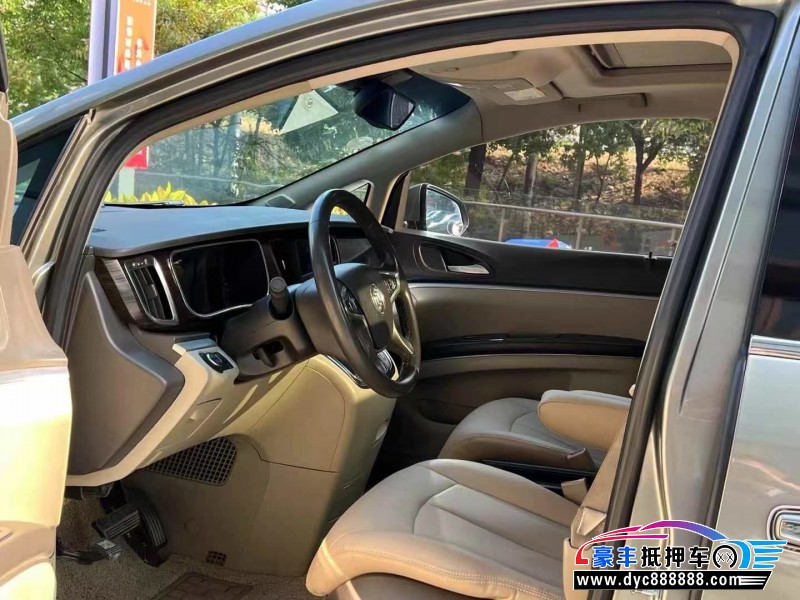 14年别克GL8轿车抵押车出售