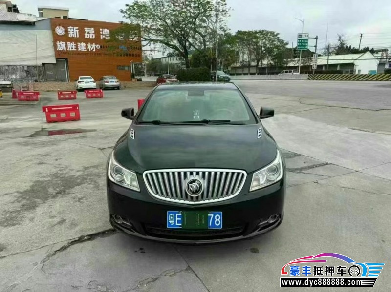 10年别克君越轿车抵押车出售