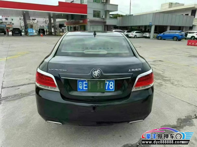 10年别克君越轿车抵押车出售