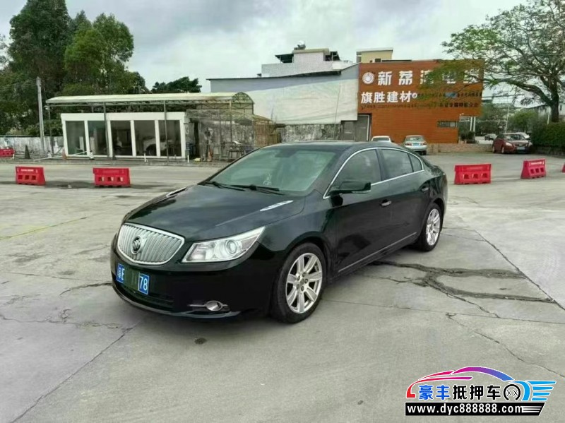 10年别克君越轿车抵押车出售