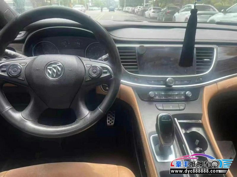 17年别克君越轿车抵押车出售