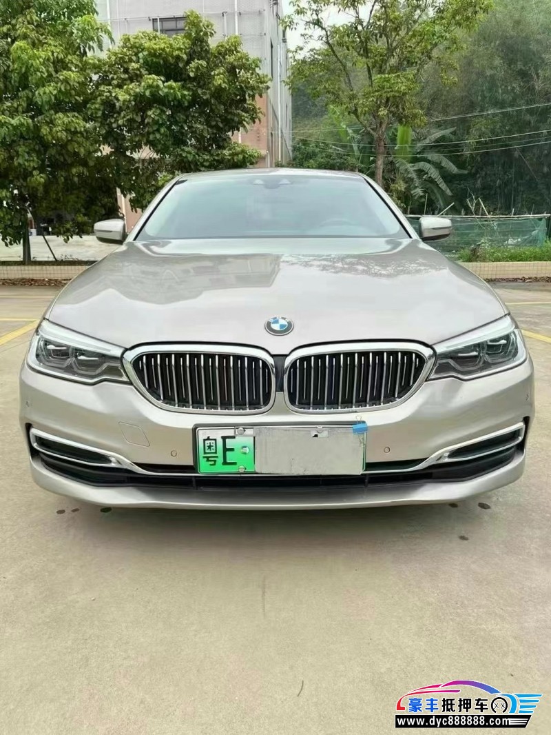 20年宝马5系轿车抵押车出售