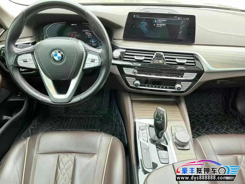 20年宝马5系轿车抵押车出售