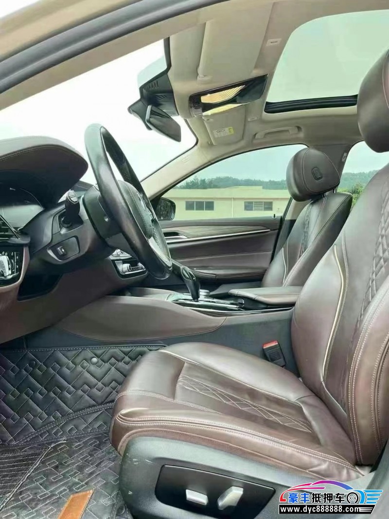 20年宝马5系轿车抵押车出售