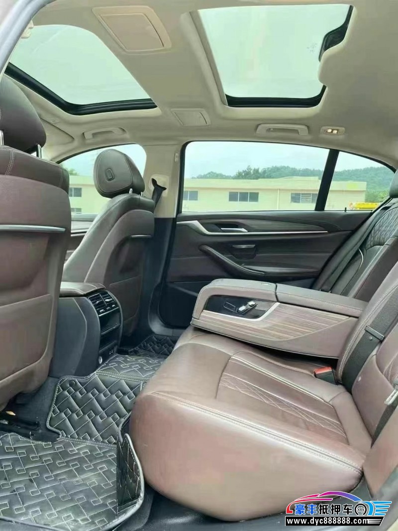 20年宝马5系轿车抵押车出售