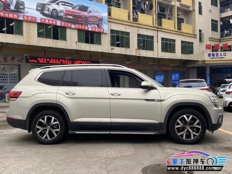 18年大众途昂轿车抵押车出售