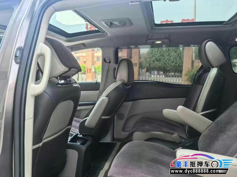 13年别克GL8轿车抵押车出售