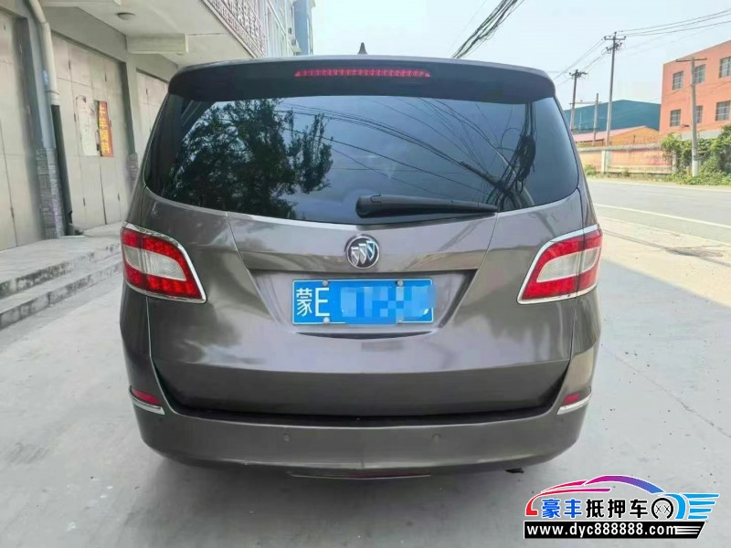 13年别克GL8轿车抵押车出售