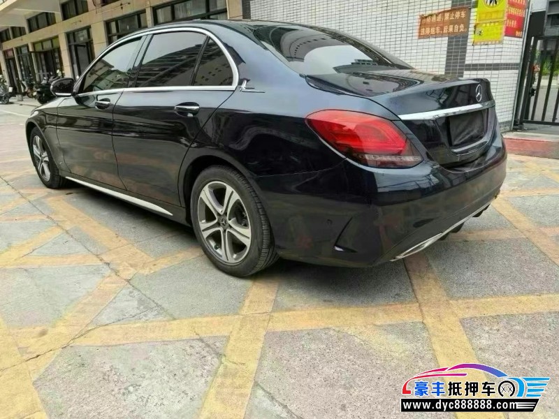 20年奔驰C轿车抵押车出售