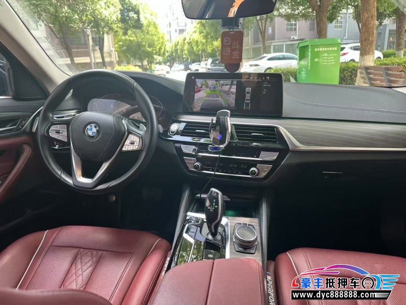 21年宝马5系轿车抵押车出售