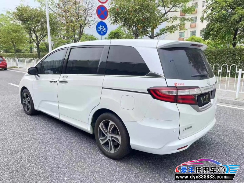 15年本田奥德赛轿车抵押车出售