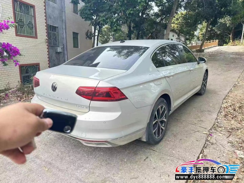 21年大众迈腾轿车抵押车出售