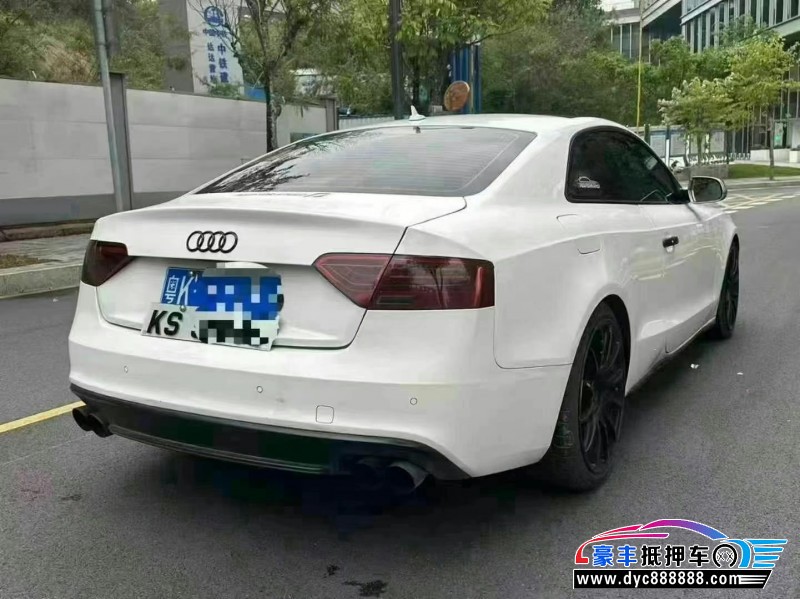12年奥迪S5轿车抵押车出售