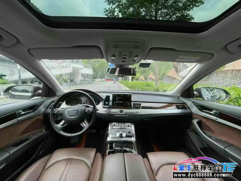 17年奥迪A8L轿车抵押车出售