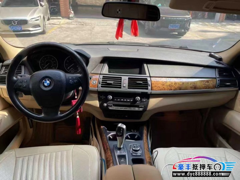 12年宝马X5轿车抵押车出售