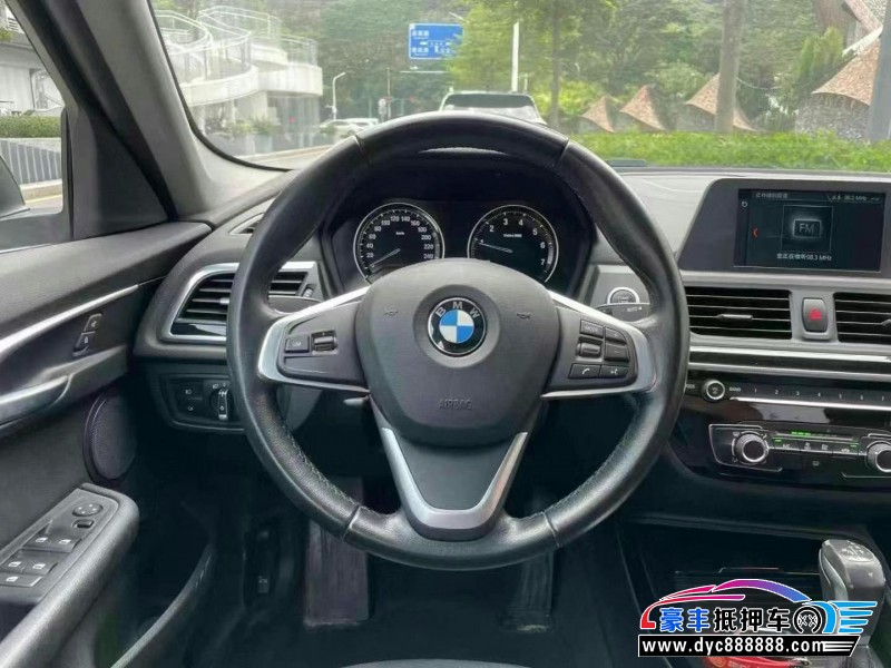 18年宝马1系轿车抵押车出售