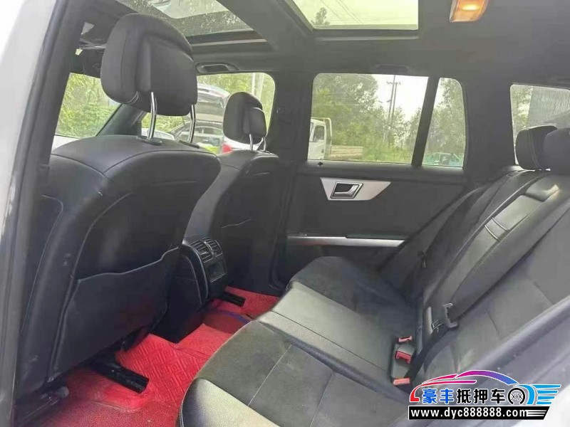 16年奔驰GLKSUV抵押车出售