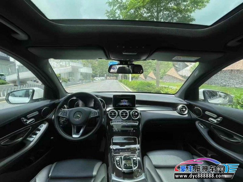 18年奔驰GLC轿车抵押车出售