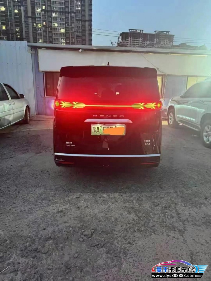 23年腾势D9MPV抵押车出售